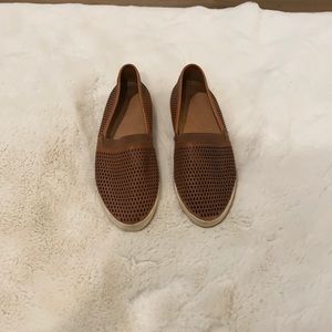 Frye Melanie Perforated Flat